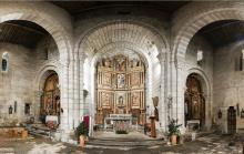 Interior cabecera templo medieval