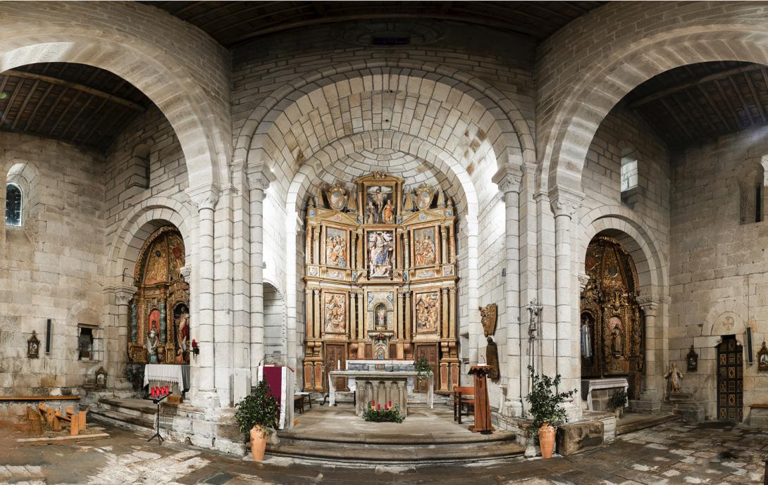 Interior templo medieval